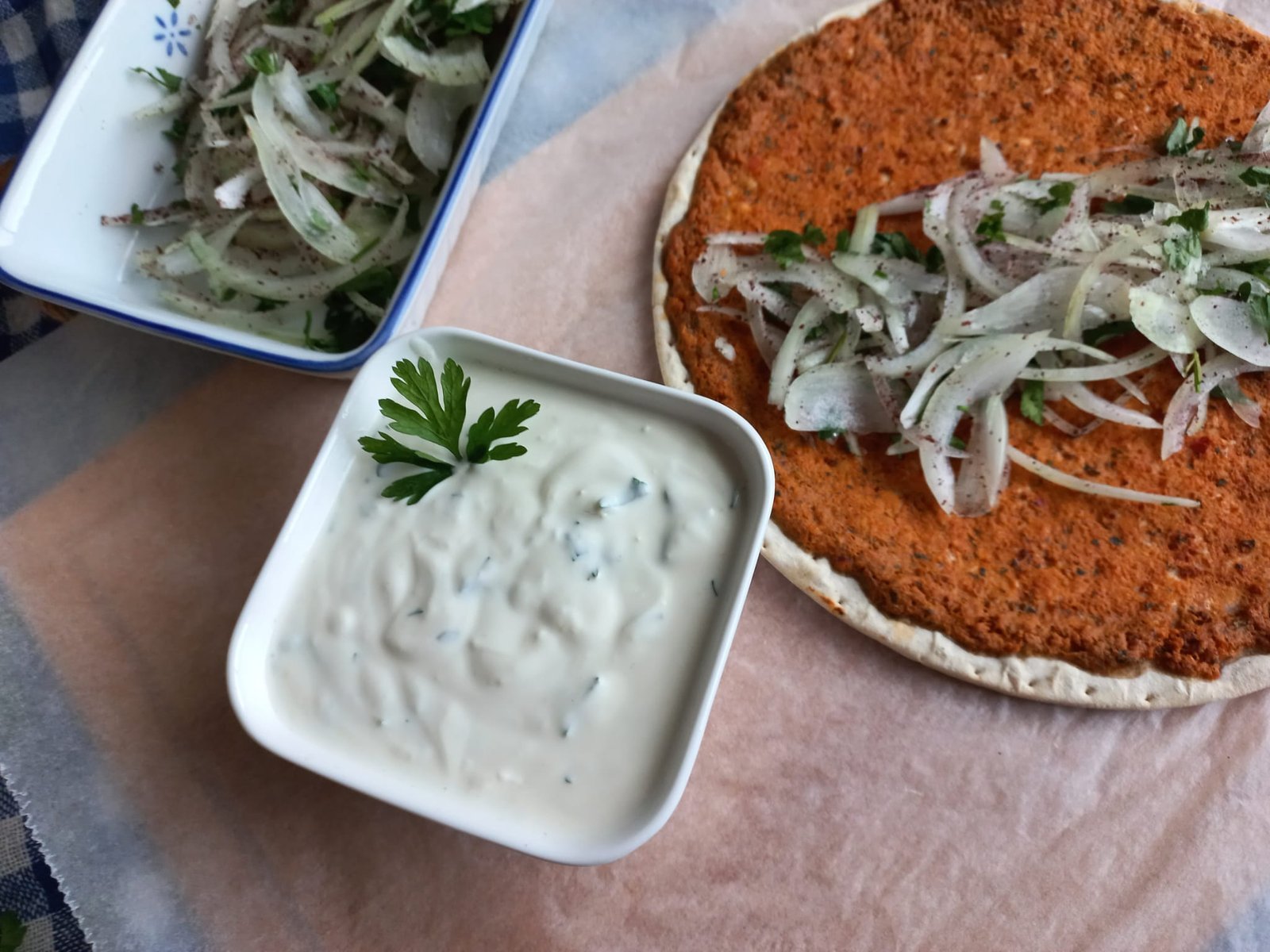 Traditional Turkish Pizza (Lahmacun) With Onion Salad and Garlic Sauce